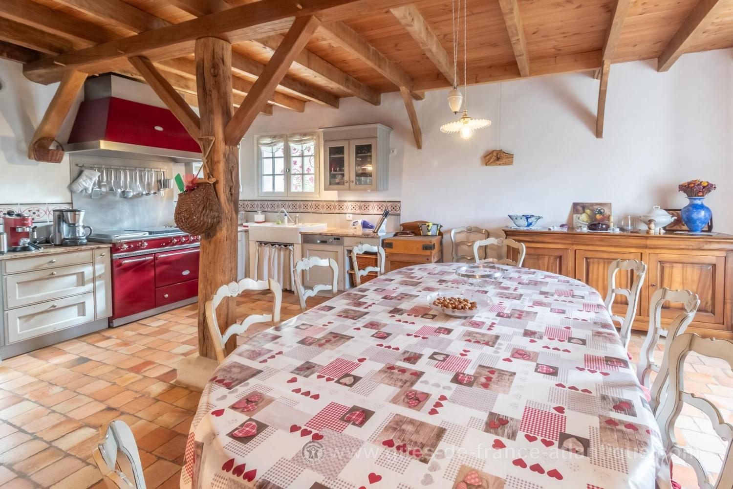 Cuisine avec table